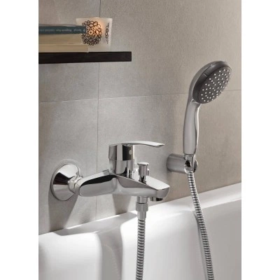 Коллекция Grohe Смеситель для ванны GROHE Start c душевым гарнитуром (23413001) Коллекция Grohe Смеситель для ванны GROHE Start c душевым гарнитуром (23413001)