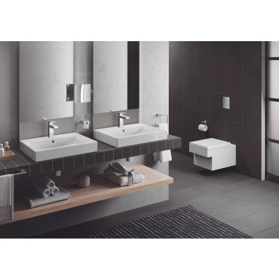 Унитаз подвесной безободковый GROHE Cube Ceramic с сиденьем с микролифтом (NW0038) Унитаз подвесной безободковый GROHE Cube Ceramic с сиденьем с микролифтом (NW0038)