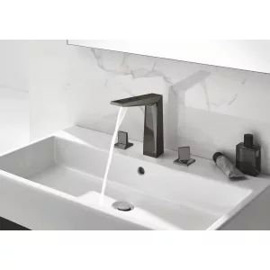 Смеситель для раковины GROHE Allure Brilliant на 3 отверстия, высокий излив, темный графит глянец (20344A00) Смеситель для раковины GROHE Allure Brilliant на 3 отверстия, высокий излив, темный графит глянец (20344A00)