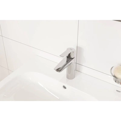 Смеситель для раковины однорычажный GROHE QuickFix Start с донным клапаном, M-Size, хром, (23455002) Смеситель для раковины однорычажный GROHE QuickFix Start с донным клапаном, M-Size, хром, (23455002)