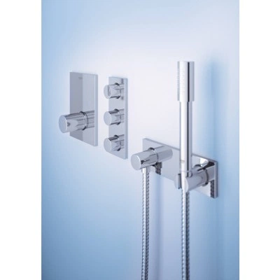 Внешняя часть вентиля GROHE Grohtherm F, 3 выхода, хром (27625000) Внешняя часть вентиля GROHE Grohtherm F, 3 выхода, хром (27625000)
