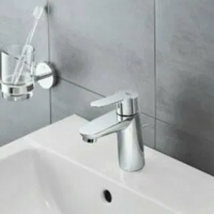 Смеситель для раковины GROHE BauEdge с цепочкой и гигиеническим душем, S-Size, хром (23757000) Смеситель для раковины GROHE BauEdge с цепочкой и гигиеническим душем, S-Size, хром (23757000)