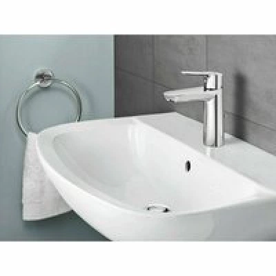 Смеситель для раковины GROHE BauLoop, M-size, хром (23762000) Смеситель для раковины GROHE BauLoop, M-size, хром (23762000)