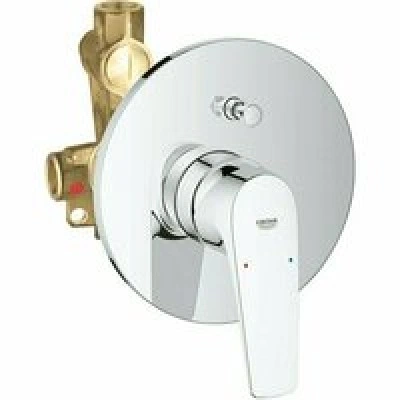 Смеситель для ванны GROHE BauFlow в комплекте с монтажной , хром (29113000) Смеситель для ванны GROHE BauFlow в комплекте с монтажной , хром (29113000)