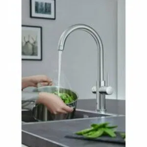 Комплект для кухни GROHE Red Duo с C-образным смесителем, бойлером M-Size и фильтром, хром (30083001) Комплект для кухни GROHE Red Duo с C-образным смесителем, бойлером M-Size и фильтром, хром (30083001)