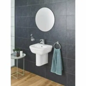 Мини-раковина GROHE Euro Ceramic 45 см, альпин-белый (39324000) Мини-раковина GROHE Euro Ceramic 45 см, альпин-белый (39324000)