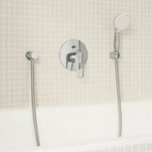 Душевой набор GROHE Tempesta 100, 2 режима, 1250 мм, 5,6 л/мин, хром (2779810E) Душевой набор GROHE Tempesta 100, 2 режима, 1250 мм, 5,6 л/мин, хром (2779810E)