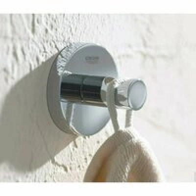 Набор аксессуаров GROHE Essentials New 4 в 1, хром (40846001) Набор аксессуаров GROHE Essentials New 4 в 1, хром (40846001)