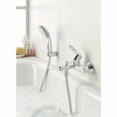 Смеситель для ванны GROHE BauLoop, хром (23603000) Смеситель для ванны GROHE BauLoop, хром (23603000)
