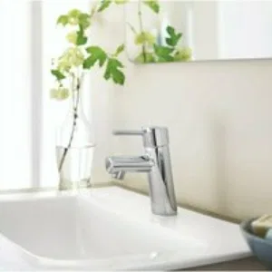 Смеситель для раковины GROHE Concetto, хром (2338110E) Смеситель для раковины GROHE Concetto, хром (2338110E)
