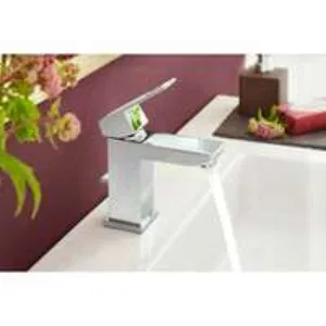Смеситель для раковины GROHE Eurocube с донным клапаном, S-size, хром (2339000E) Смеситель для раковины GROHE Eurocube с донным клапаном, S-size, хром (2339000E)