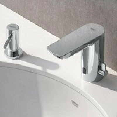Смеситель для раковины GROHE BauCosmopolitan E инфракрасный, хром (36453000) Смеситель для раковины GROHE BauCosmopolitan E инфракрасный, хром (36453000)