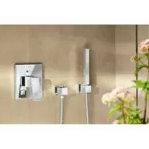 Душевой набор GROHE Euphoria Cube, 1 режим, 1250 мм, 9,5 л/мин, хром (26405000) Душевой набор GROHE Euphoria Cube, 1 режим, 1250 мм, 9,5 л/мин, хром (26405000)