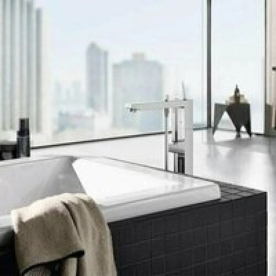 Внешняя часть смесителя для ванны GROHE Eurocube Joy, хром (23667001) Внешняя часть смесителя для ванны GROHE Eurocube Joy, хром (23667001)