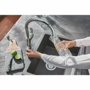 Смеситель для кухонной мойки GROHE Blue Pure Eurosmart, с функцией фильтрации, без фильтра в комплекте, хром (31722000) Смеситель для кухонной мойки GROHE Blue Pure Eurosmart, с функцией фильтрации, без фильтра в комплекте, хром (31722000)