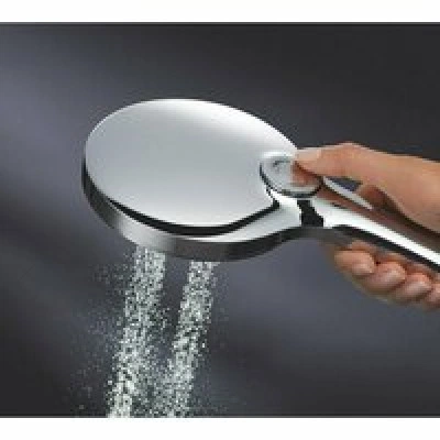 Ручной душ GROHE Rainshower SmartActive 130, 12 л/мин, 3 режима, белая луна (26544LS0) Ручной душ GROHE Rainshower SmartActive 130, 12 л/мин, 3 режима, белая луна (26544LS0)