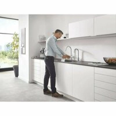 Смеситель для кухонной мойки GROHE Blue Professional с системой фильтрации, охлаждения и газирования воды, хром (31607002) Смеситель для кухонной мойки GROHE Blue Professional с системой фильтрации, охлаждения и газирования воды, хром (31607002)