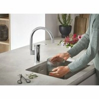Смеситель для кухни GROHE Eurosmart, хром (33202003) Смеситель для кухни GROHE Eurosmart, хром (33202003)