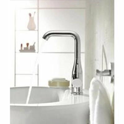 Смеситель для раковины GROHE Essence, хром (23541001) Смеситель для раковины GROHE Essence, хром (23541001)