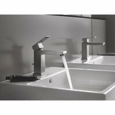 Смеситель для раковины GROHE Eurocube с донным клапаном, суперсталь (23445DC0) Смеситель для раковины GROHE Eurocube с донным клапаном, суперсталь (23445DC0)