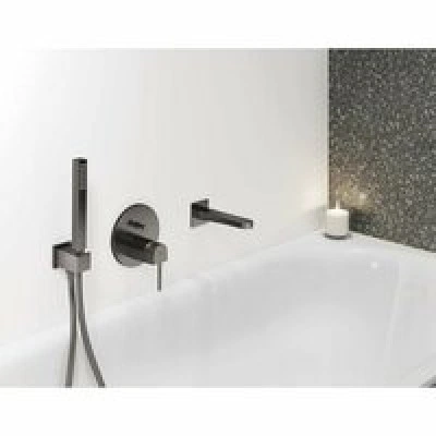 Внешняя часть смесителя для ванны GROHE Plus, темный графит матовый (24060AL3) Внешняя часть смесителя для ванны GROHE Plus, темный графит матовый (24060AL3)