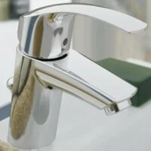 Смеситель для раковины GROHE Eurosmart с цепочкой, хром (33188002) Смеситель для раковины GROHE Eurosmart с цепочкой, хром (33188002)