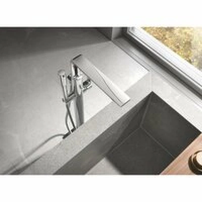 Внешняя часть смесителя для ванны GROHE Allure напольного монтажа, хром (25222001) Внешняя часть смесителя для ванны GROHE Allure напольного монтажа, хром (25222001)