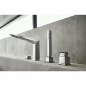 Смеситель для ванны GROHE Allure Brilliant на 4 отверстия, на борт ванны, хром (29405000) Смеситель для ванны GROHE Allure Brilliant на 4 отверстия, на борт ванны, хром (29405000)