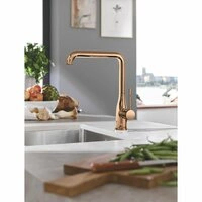 Смеситель для кухни GROHE Essence, теплый закат глянец (30505DA0) Смеситель для кухни GROHE Essence, теплый закат глянец (30505DA0)