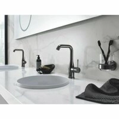 Смеситель для раковины GROHE Essence с донным клапаном, L-size, темный графит глянцевый (24174A01) Смеситель для раковины GROHE Essence с донным клапаном, L-size, темный графит глянцевый (24174A01)