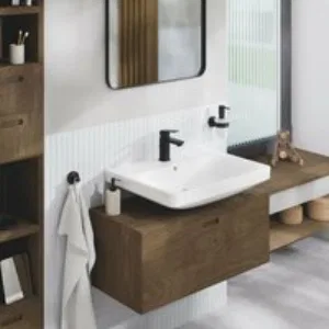 Дозатор жидкого мыла GROHE Essentials с держателем, матовый черный (1022572430) Дозатор жидкого мыла GROHE Essentials с держателем, матовый черный (1022572430)