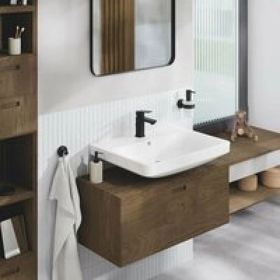 Набор аксессуаров GROHE Essentials, матовый черный (NA0001) Набор аксессуаров GROHE Essentials, матовый черный (NA0001)