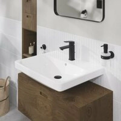 Набор аксессуаров GROHE Essentials, матовый черный (NA0001) Набор аксессуаров GROHE Essentials, матовый черный (NA0001)