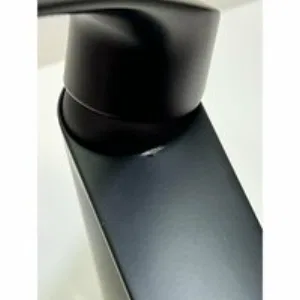 Смеситель для раковины GROHE Eurosmart, M-size, черный (233222433/U), уценненый товар Смеситель для раковины GROHE Eurosmart, M-size, черный (233222433/U), уценненый товар