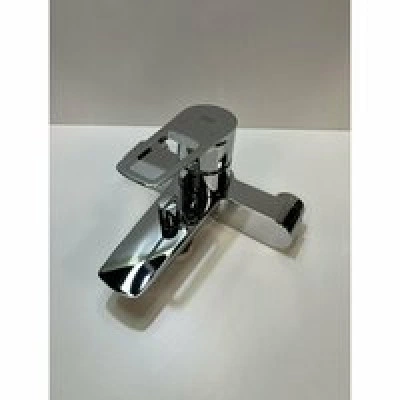 Смеситель для ванны GROHE BauLoop, хром (23602001/U), уценненый товар Смеситель для ванны GROHE BauLoop, хром (23602001/U), уценненый товар