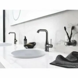 Смеситель для раковины GROHE Essence с донным клапаном, L-Size, темный графит глянец (32628A01) Смеситель для раковины GROHE Essence с донным клапаном, L-Size, темный графит глянец (32628A01)