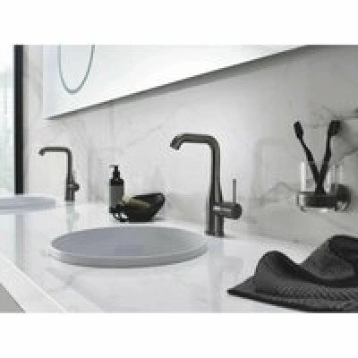 Смеситель для раковины GROHE Essence с донным клапаном, L-size, темный графит матовый (32628AL1) Смеситель для раковины GROHE Essence с донным клапаном, L-size, темный графит матовый (32628AL1)