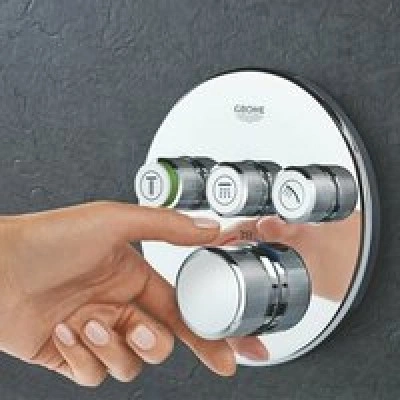 Внешняя часть термостата для душа GROHE Grohtherm SmartControl на 3 потребителя, хром (29121000) Внешняя часть термостата для душа GROHE Grohtherm SmartControl на 3 потребителя, хром (29121000)